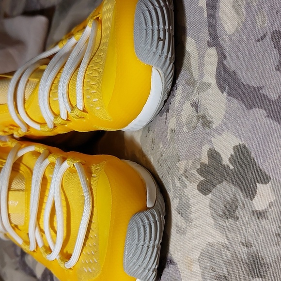 Stella McCartney for ADIDAS sneakers. Size 5.5 - Picture 3 of 5